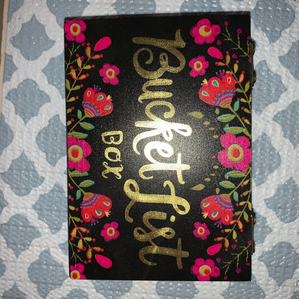 Wooden bucket list box